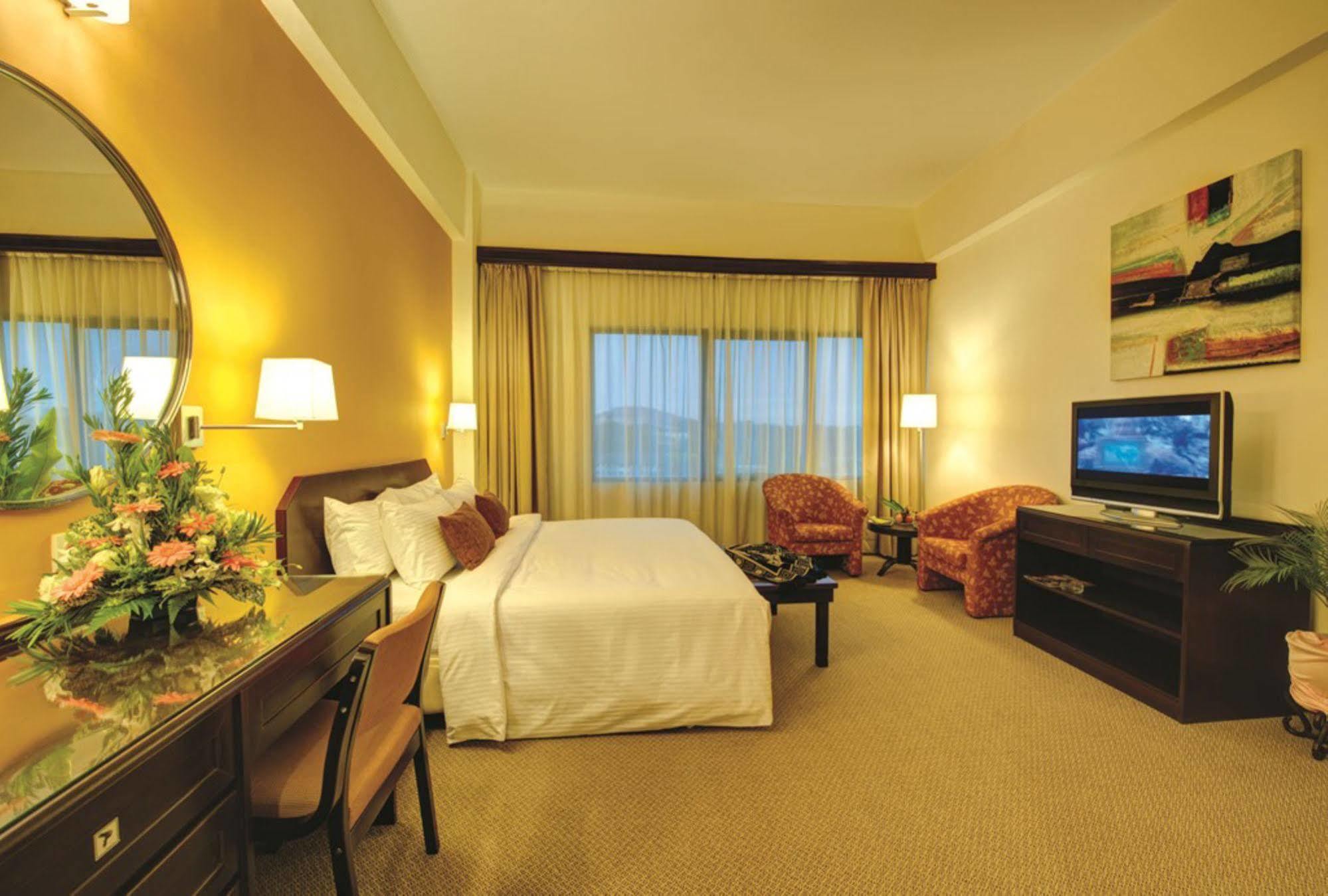 קאג'אנג Rhr Hotel At Uniten מראה חיצוני תמונה